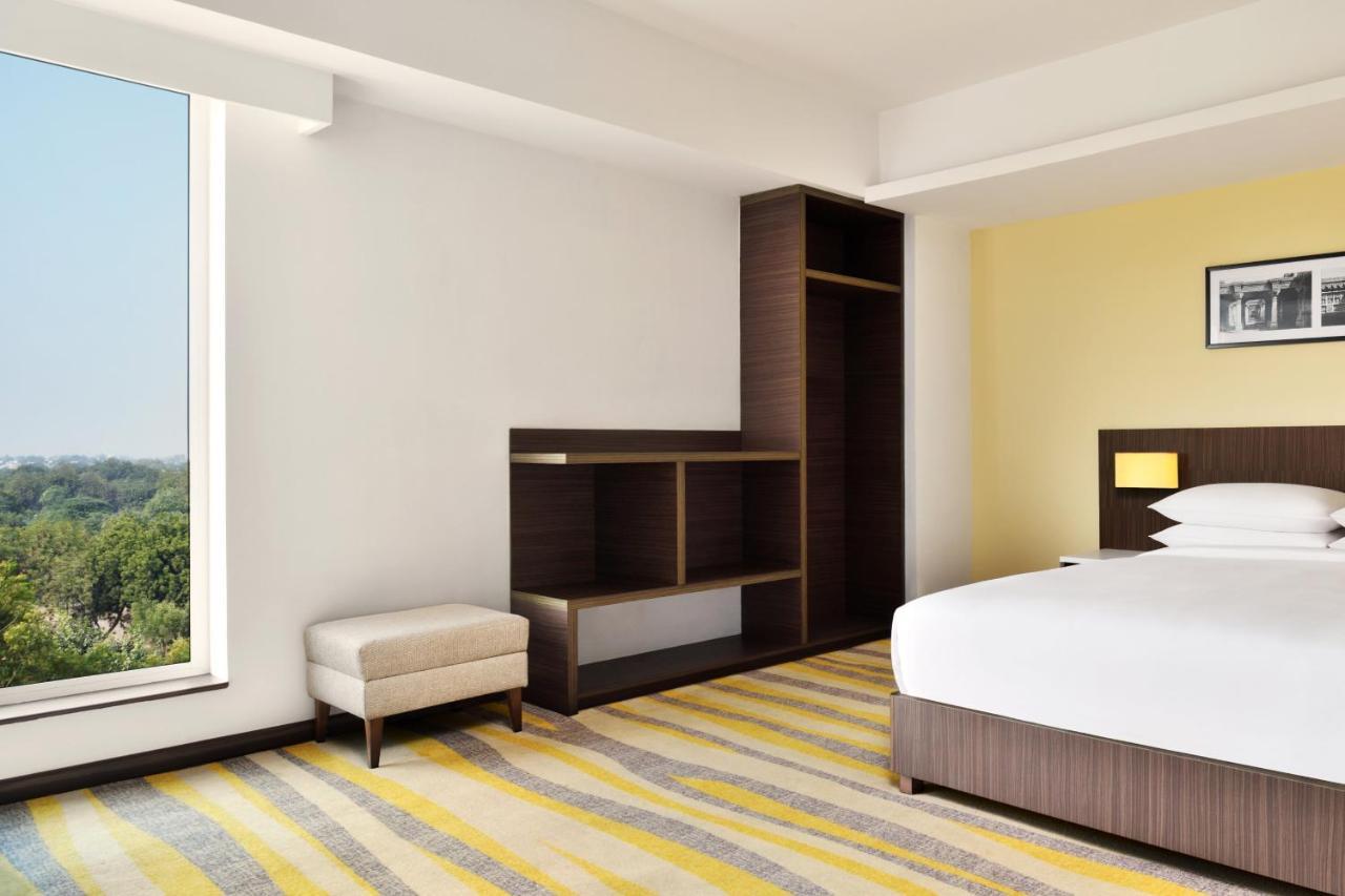 Fairfield By Marriott Ahmedabad Otel Dış mekan fotoğraf