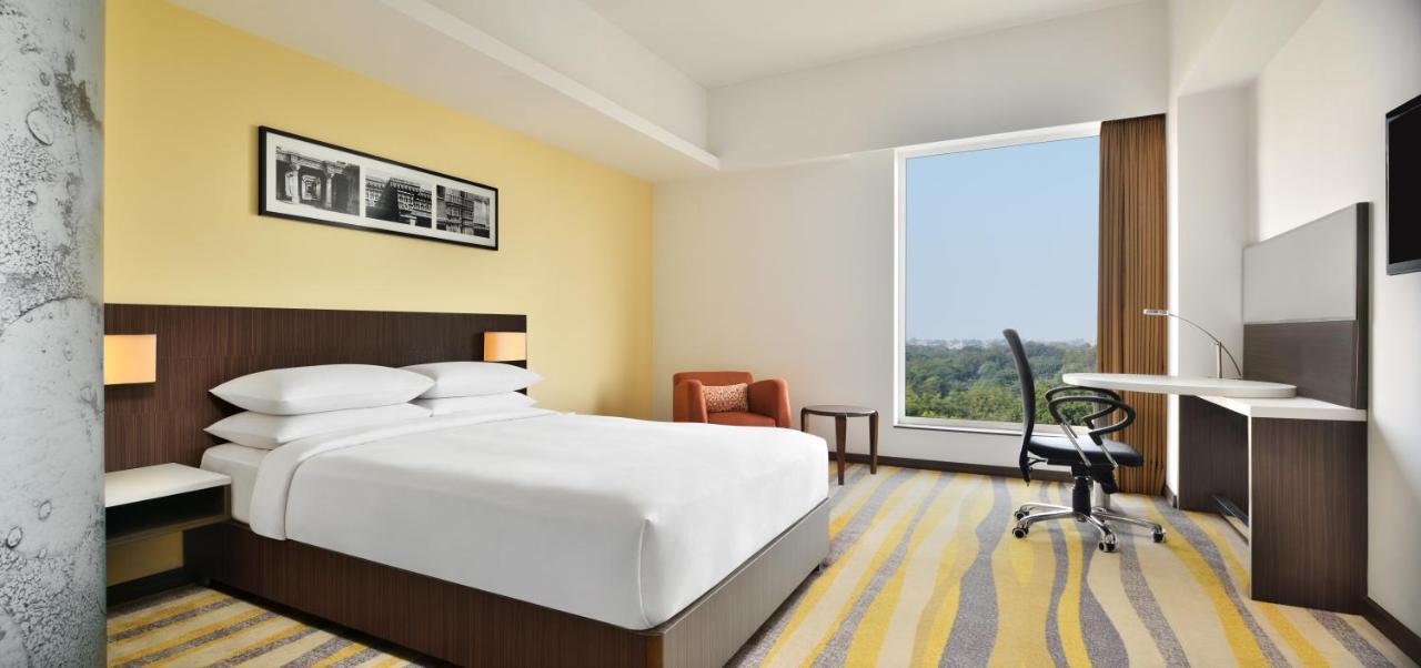 Fairfield By Marriott Ahmedabad Otel Dış mekan fotoğraf